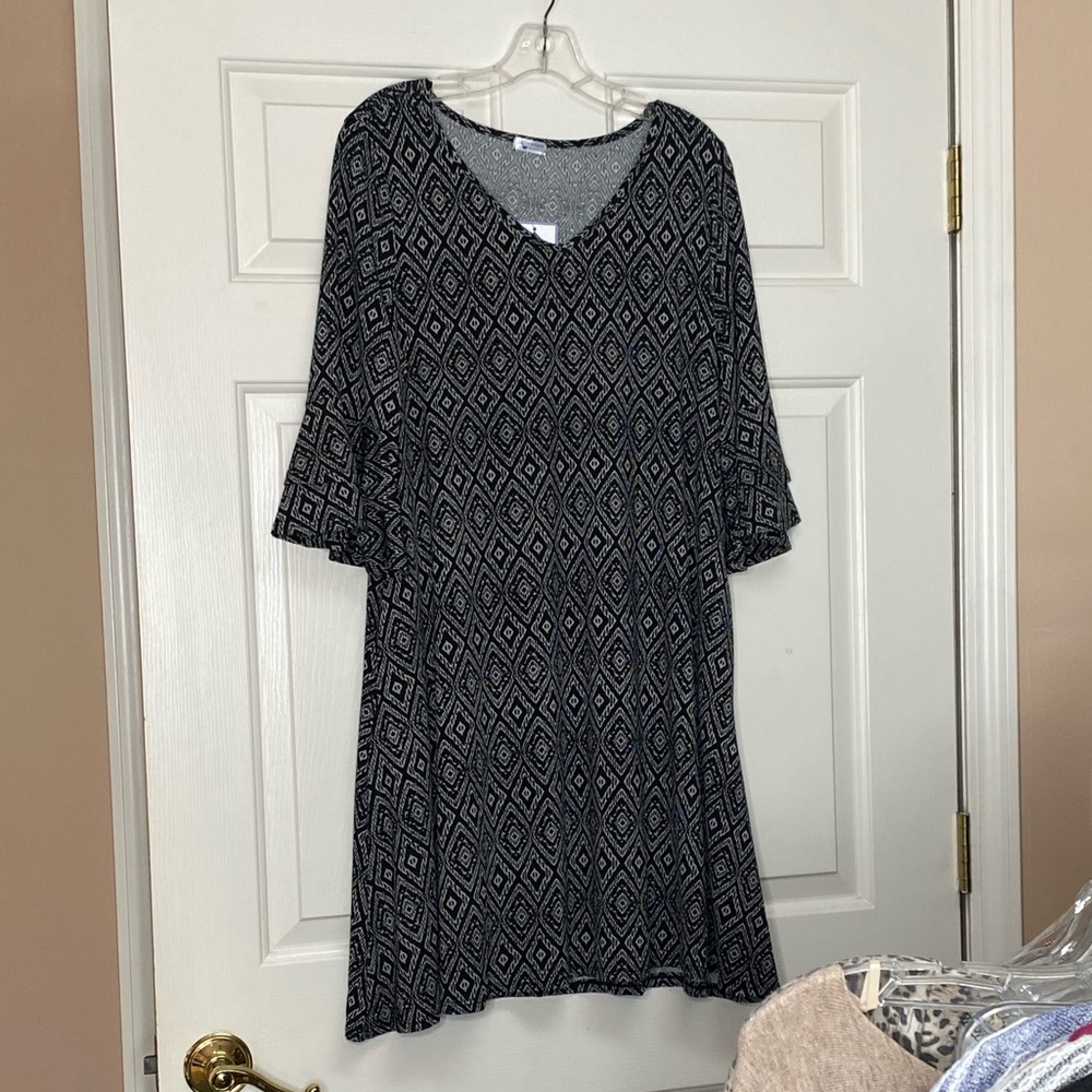 Mountain Mamas New Black Print Dress l/xl